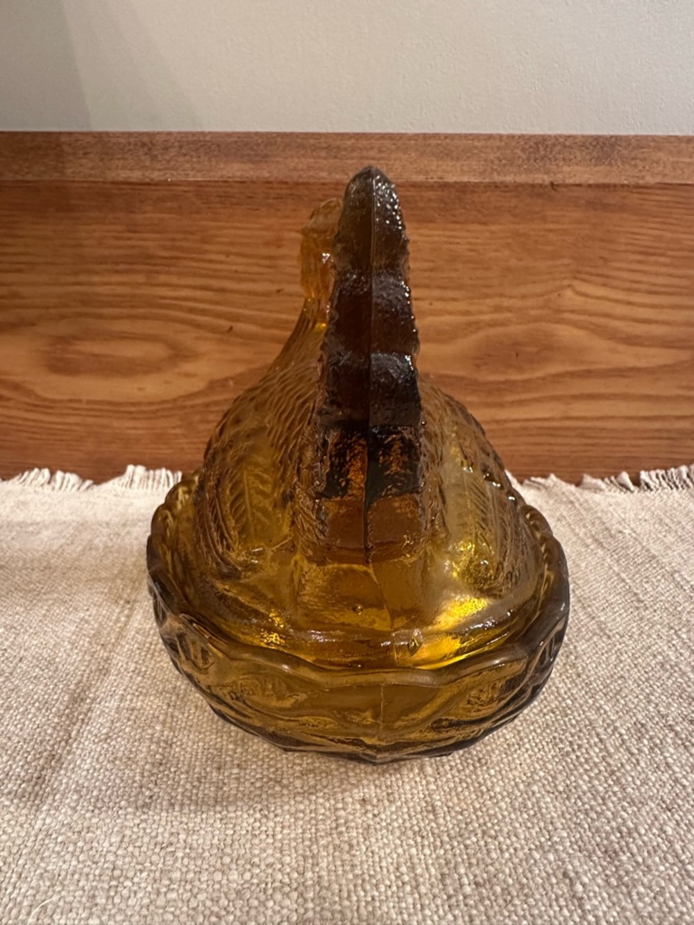 Vintage L.E. Smith Amber Glass Hen-on-Nest - Picture 3 of 6